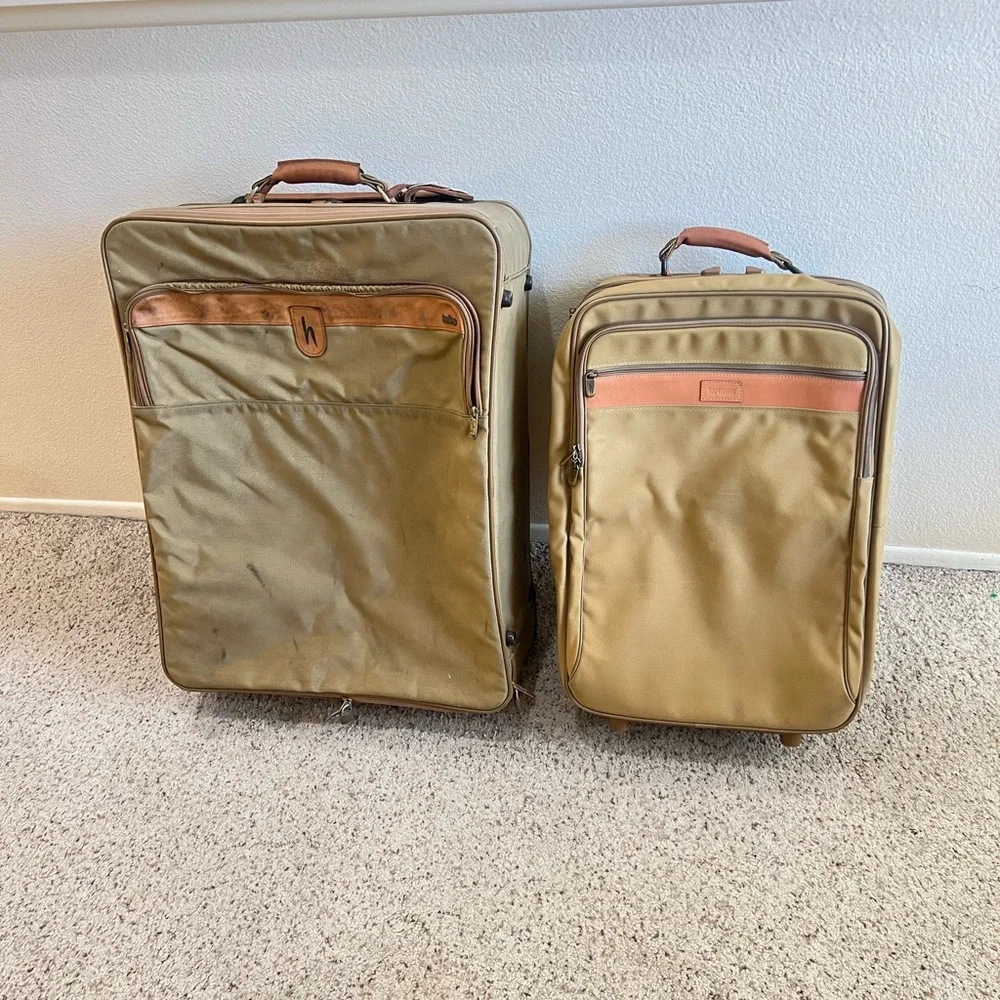 HARTMANN Nylon Leather trim Travel Luggage CarryOn Bag Travel two‎ read bellow